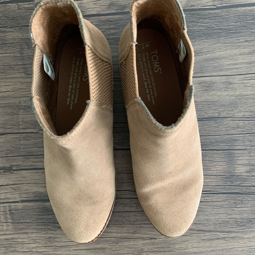 Toms Ella Booties - Picture 3 of 6